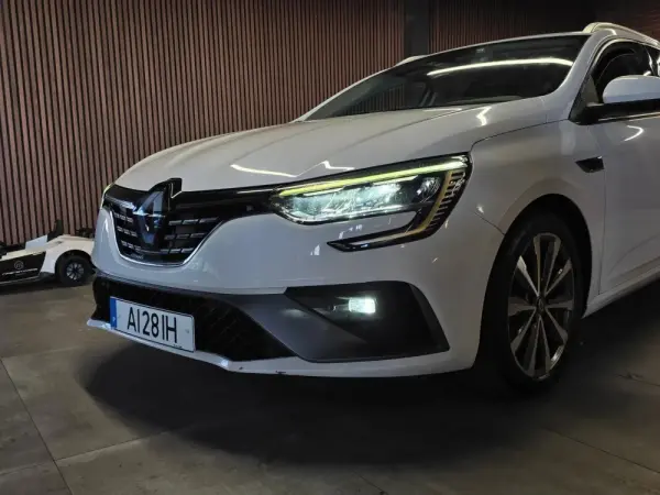 Renault Mégane Sport Tourer 1.5 Blue dCi R.S. Line 37