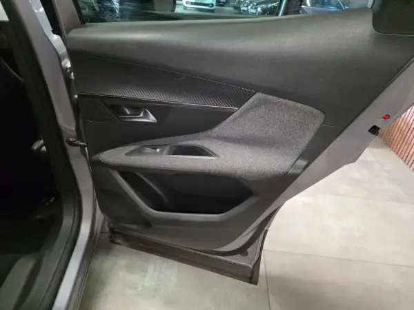 Peugeot 3008 1.5 BlueHDi Active 3