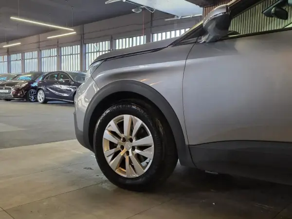 Peugeot 3008 1.5 BlueHDi Active 15