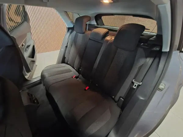 Peugeot 3008 1.5 BlueHDi Active 27