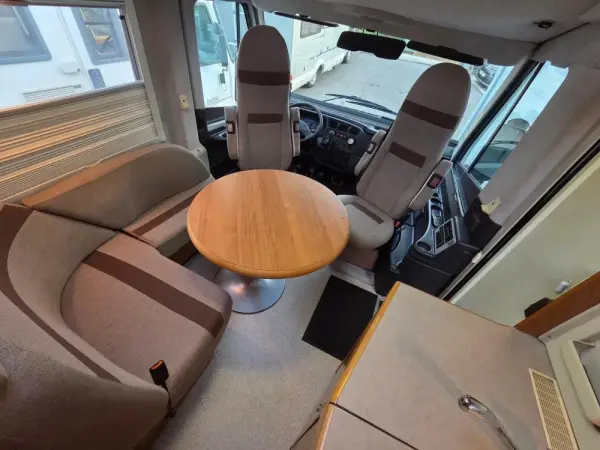 Knaus Travel Liner Outro 29