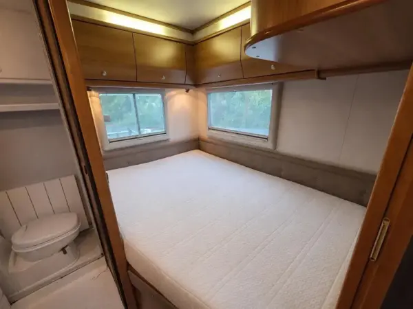 Knaus Travel Liner Outro 33