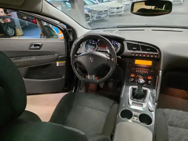 Peugeot 3008 1.6 HDi Sport 7