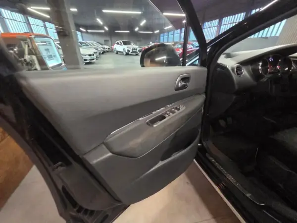 Peugeot 3008 1.6 HDi Sport 39