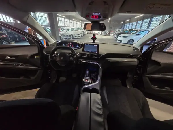 Peugeot 5008 BlueHDI 120 EAT6 Active 25
