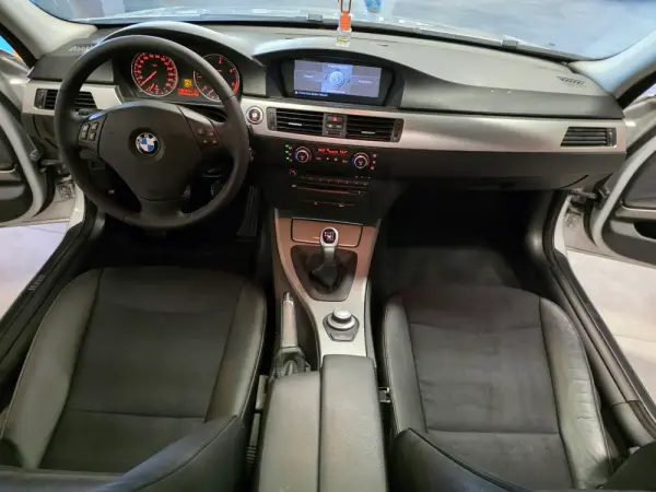 BMW 320 d Navigation 12