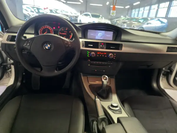 BMW 320 d Navigation 17