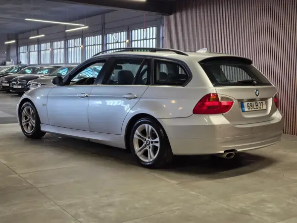 BMW 320 d Navigation 22