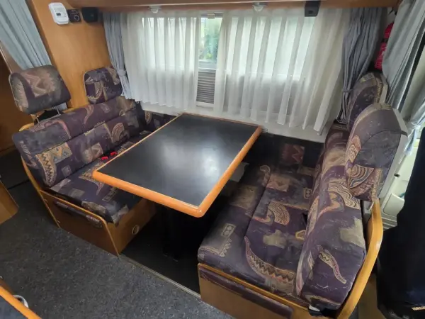 Hymer Classe B Outro 2
