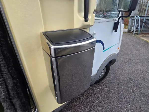 Hymer Classe B Outro 23