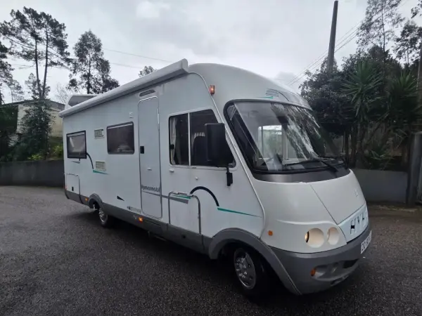 Hymer Classe B Outro 27