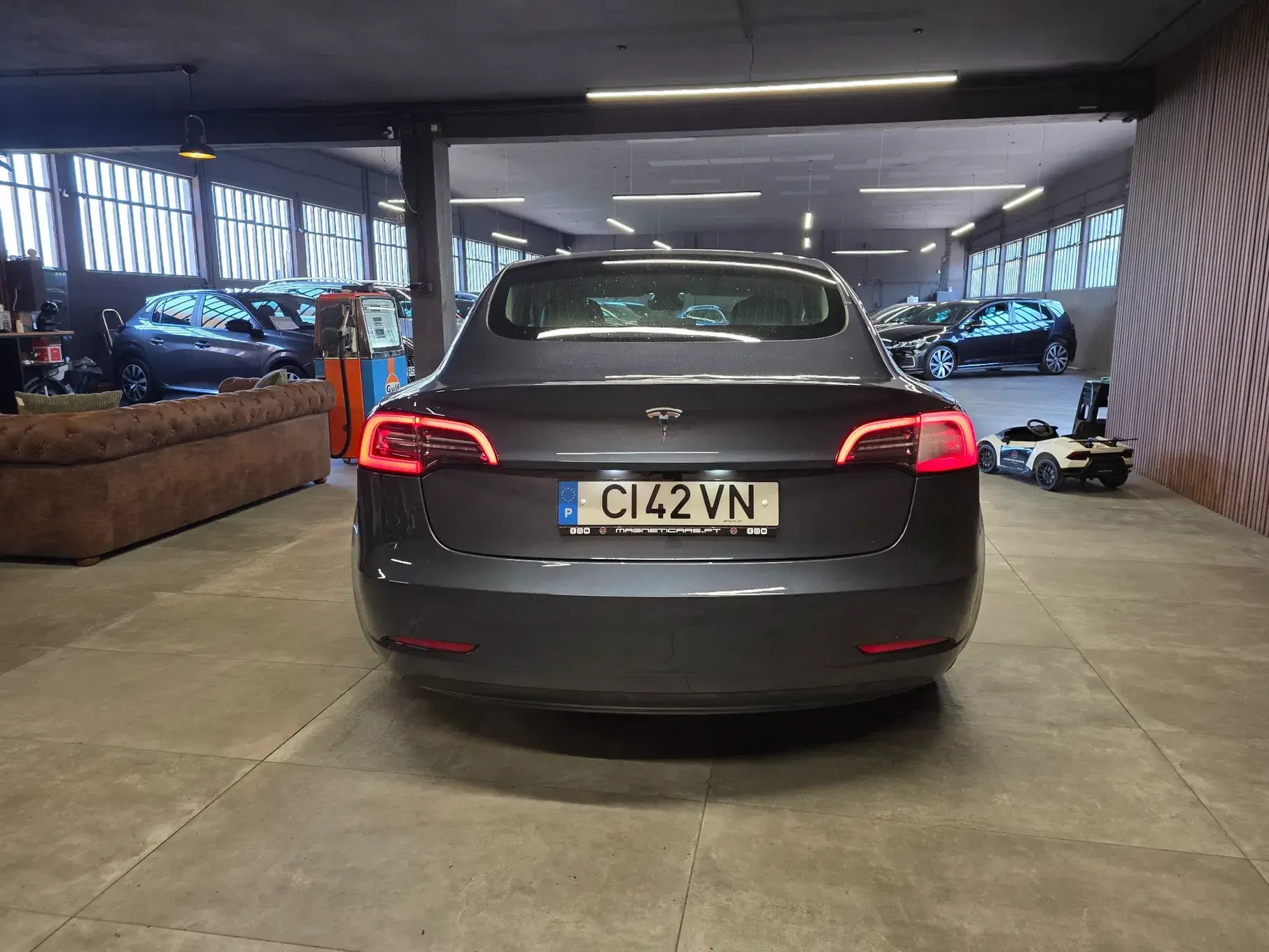 Tesla Model 3 Standard Range Plus RWD 24
