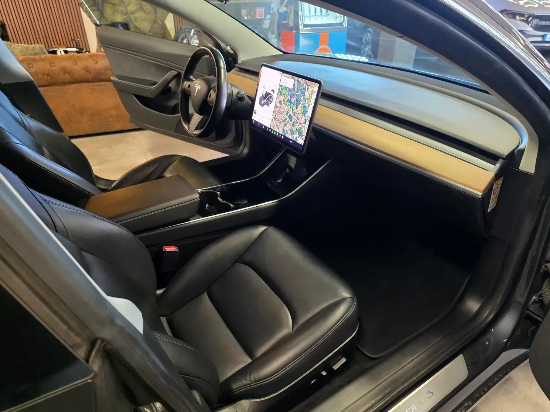 Tesla Model 3 Standard Range Plus RWD 28