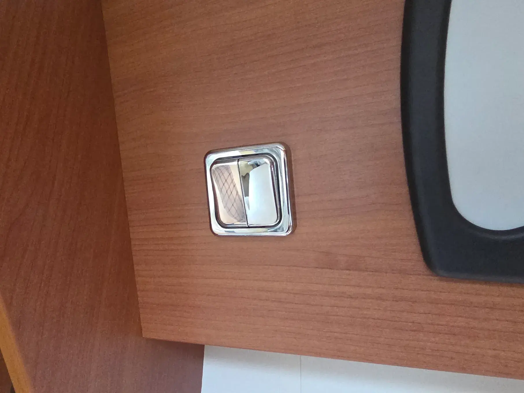 Chausson Welcome Outro 20
