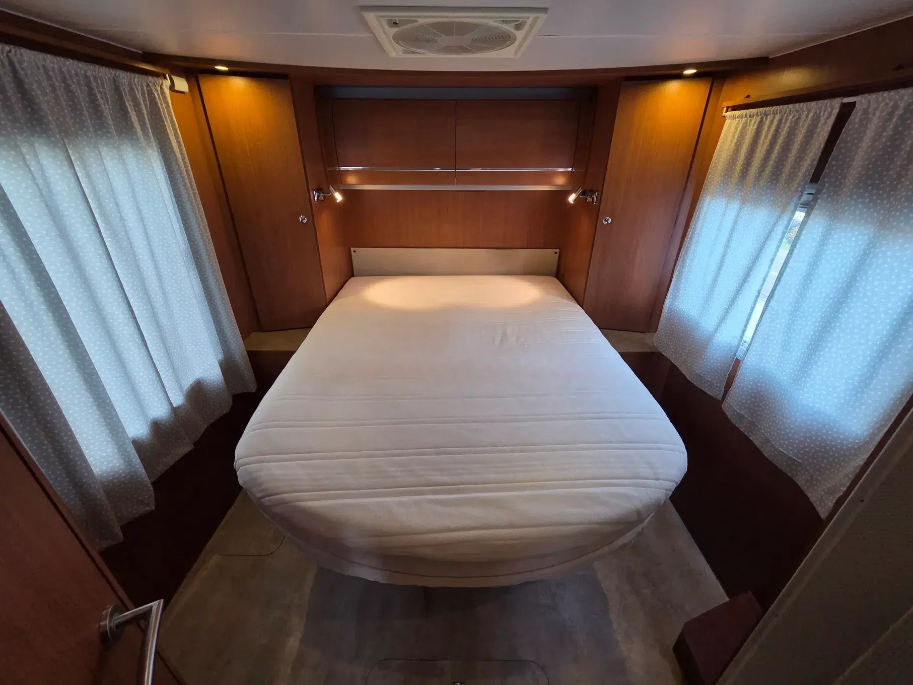 Chausson Welcome Outro 34