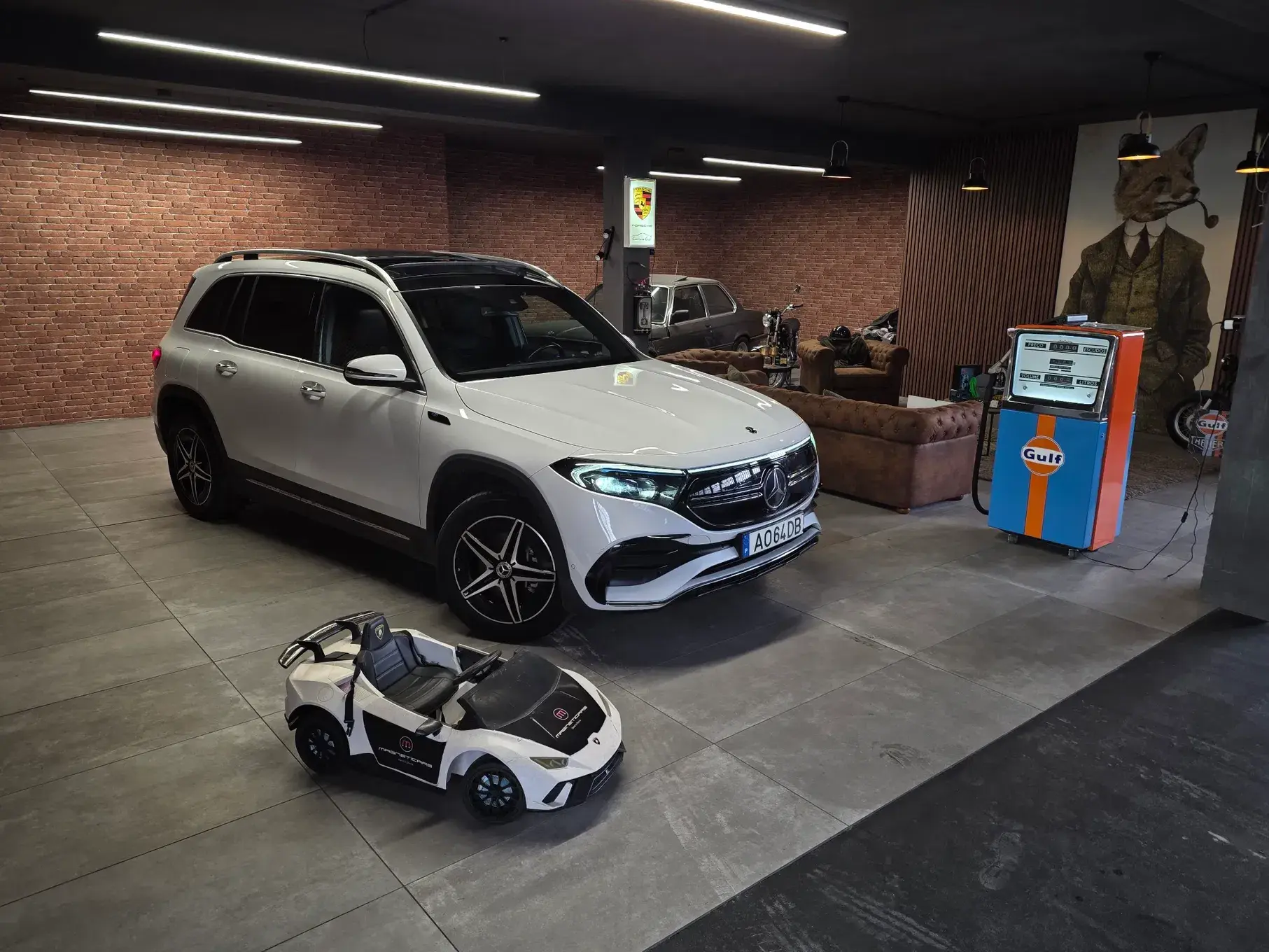 Mercedes-Benz EQB 350 4Matic AMG Line 1