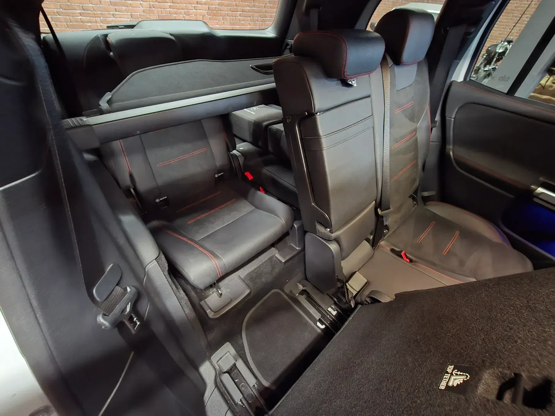 Mercedes-Benz EQB 350 4Matic AMG Line 34