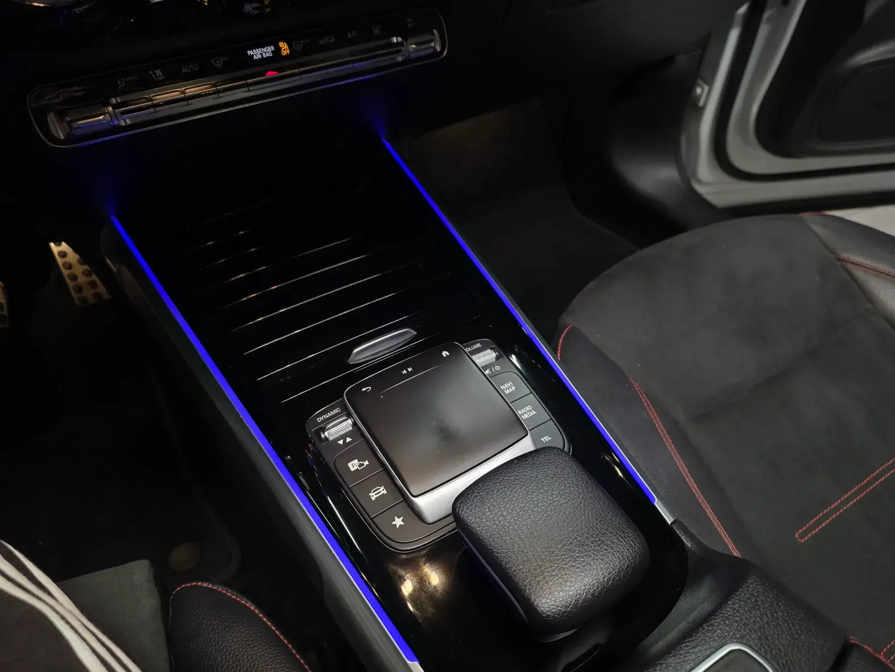 Mercedes-Benz EQB 350 4Matic AMG Line 48