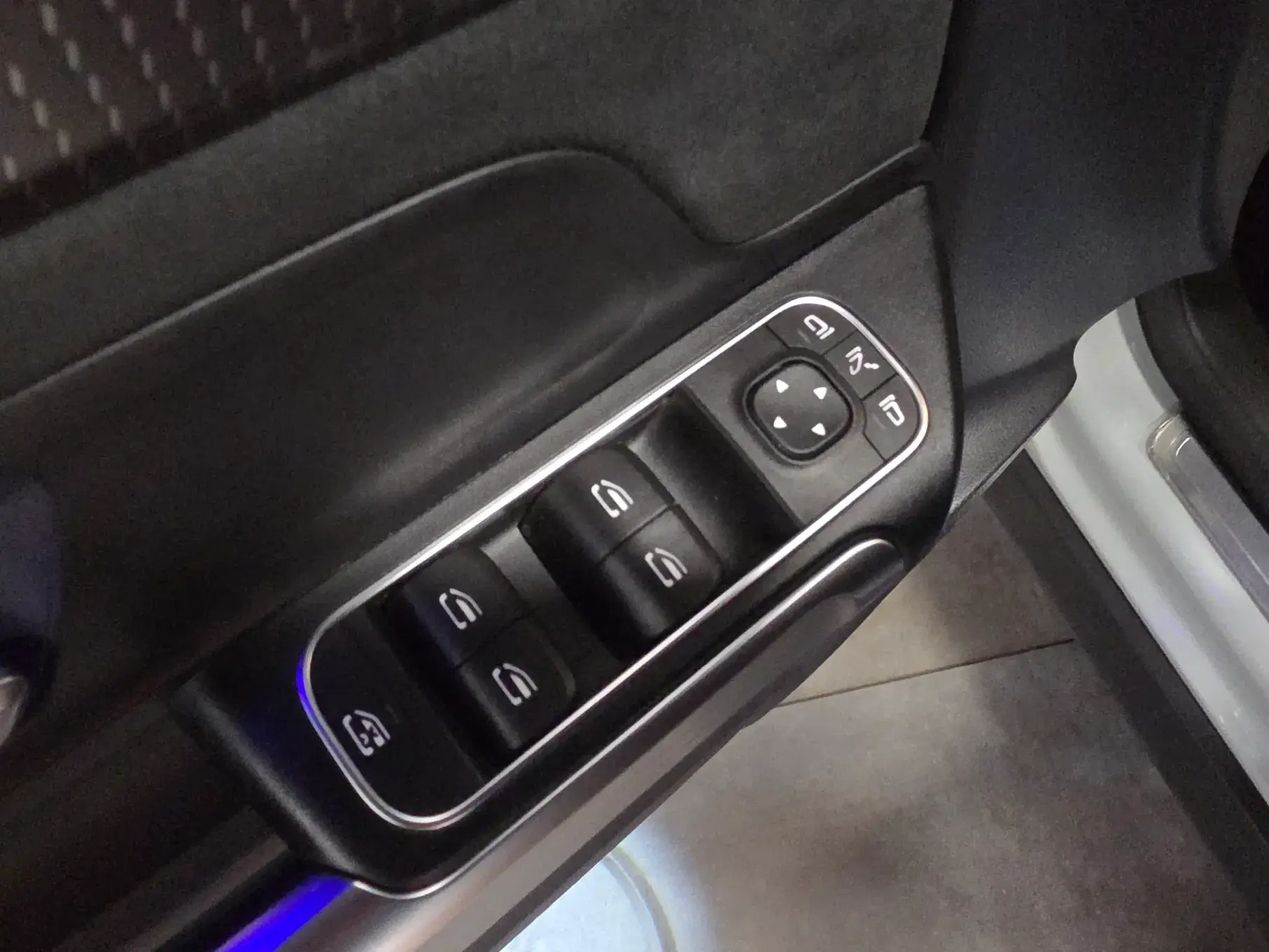 Mercedes-Benz EQB 350 4Matic AMG Line 52