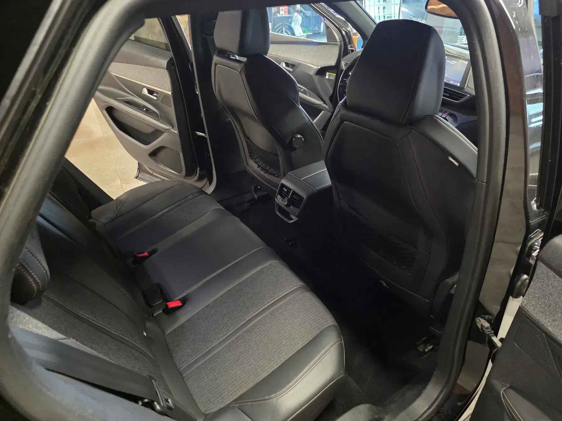 Peugeot 3008 BlueHDi 130 Stop & Start EAT8 GT Pack 13
