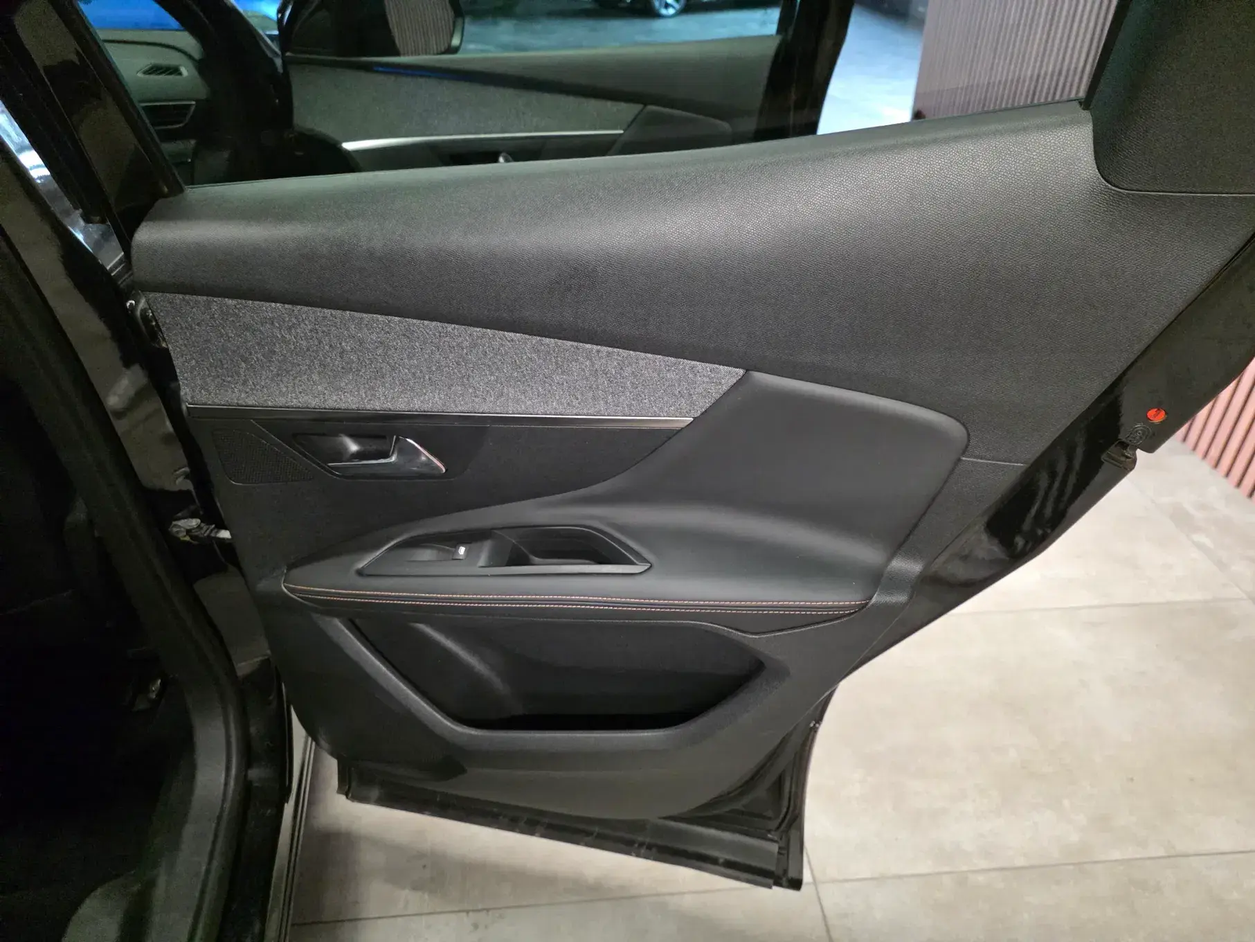 Peugeot 3008 BlueHDi 130 Stop & Start EAT8 GT Pack 14