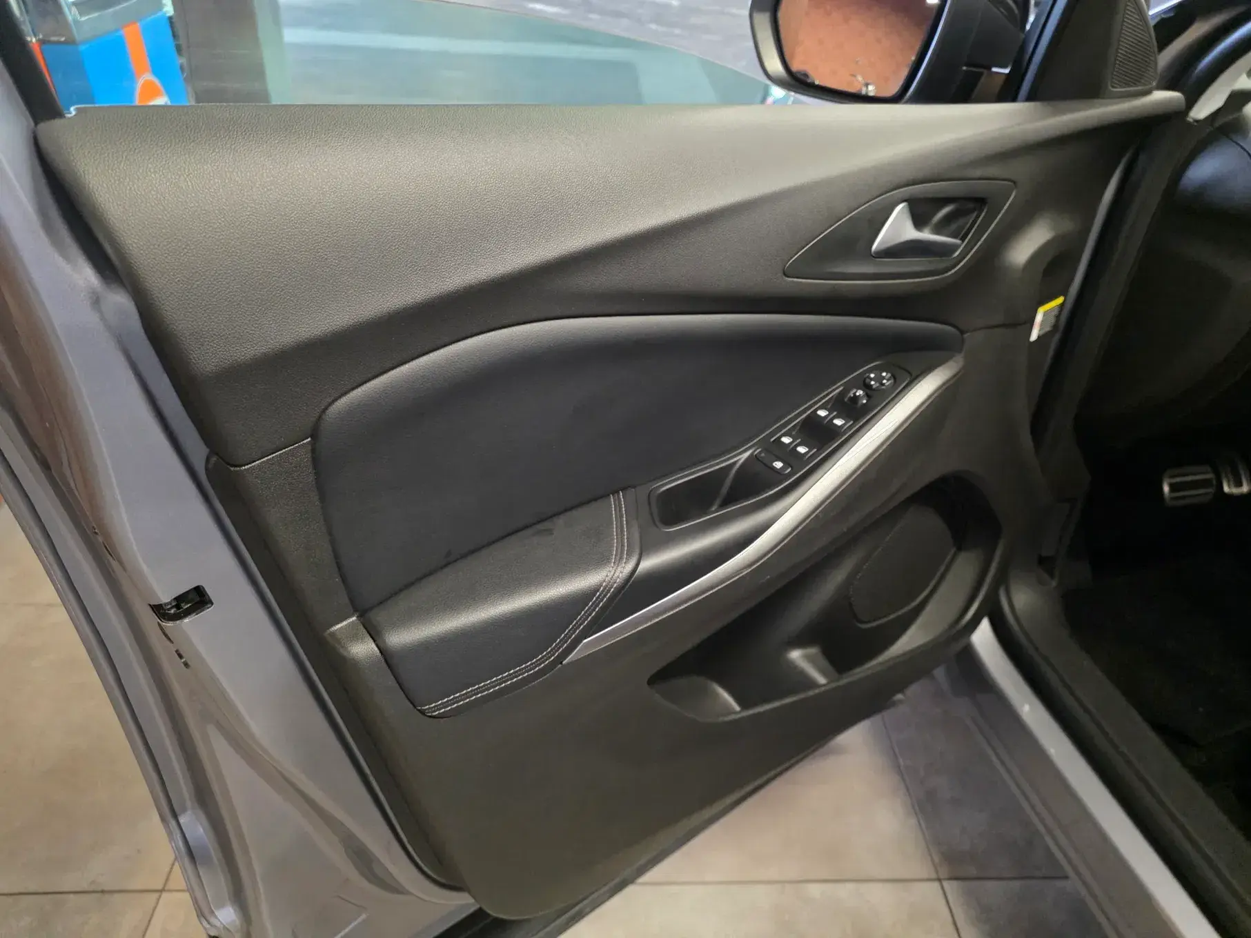 Opel Grandland Outro 7