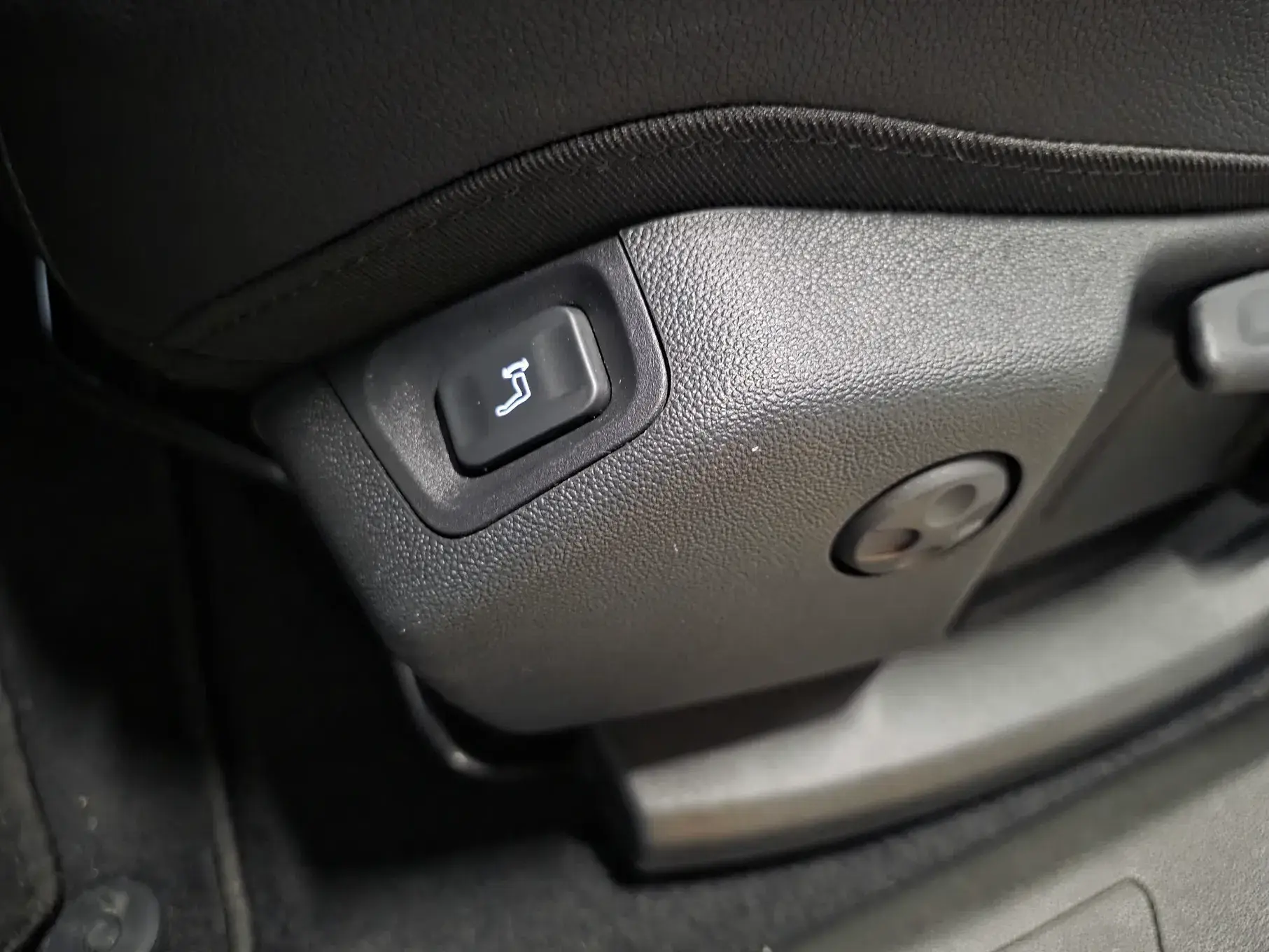 Opel Grandland Outro 11
