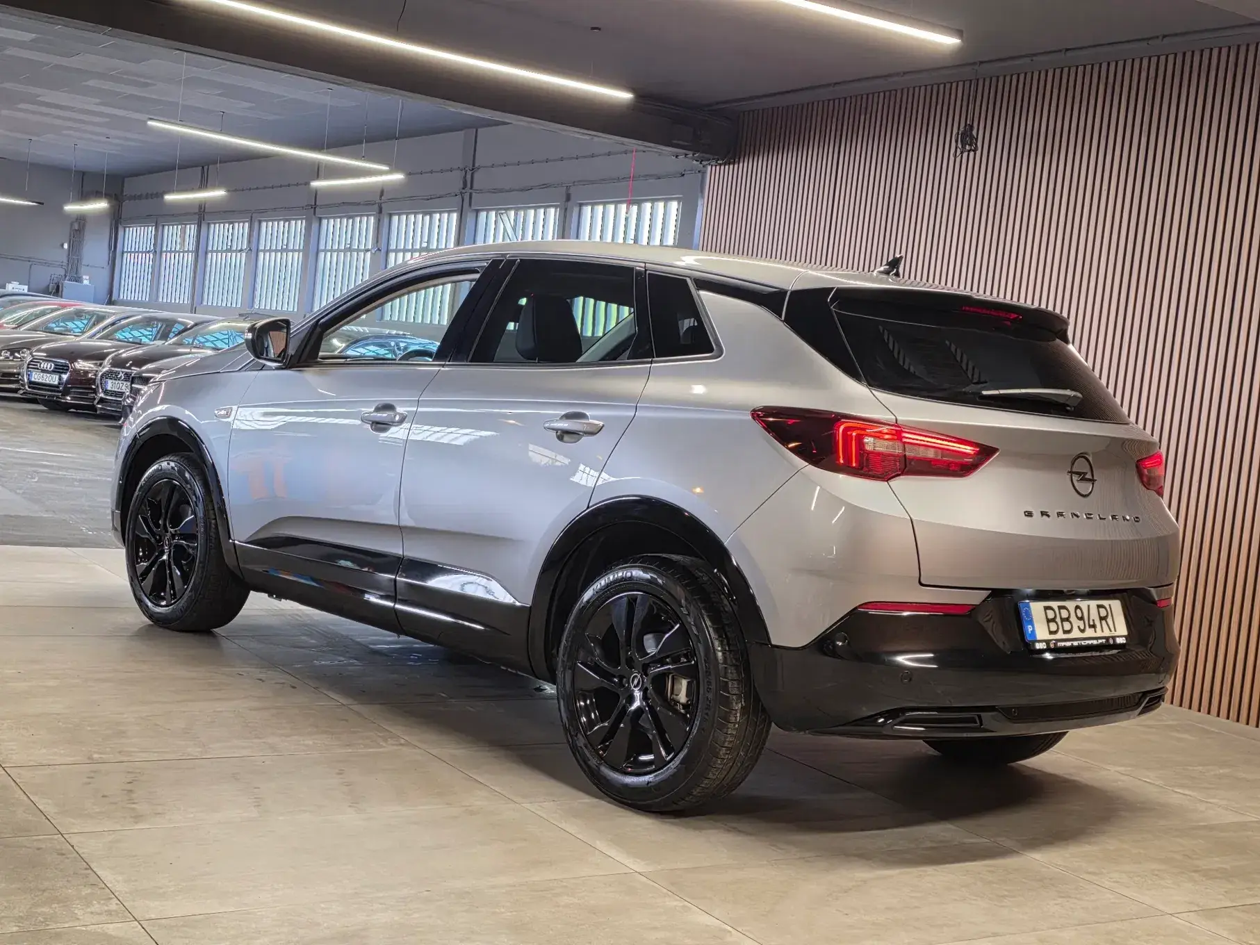 Opel Grandland Outro 12