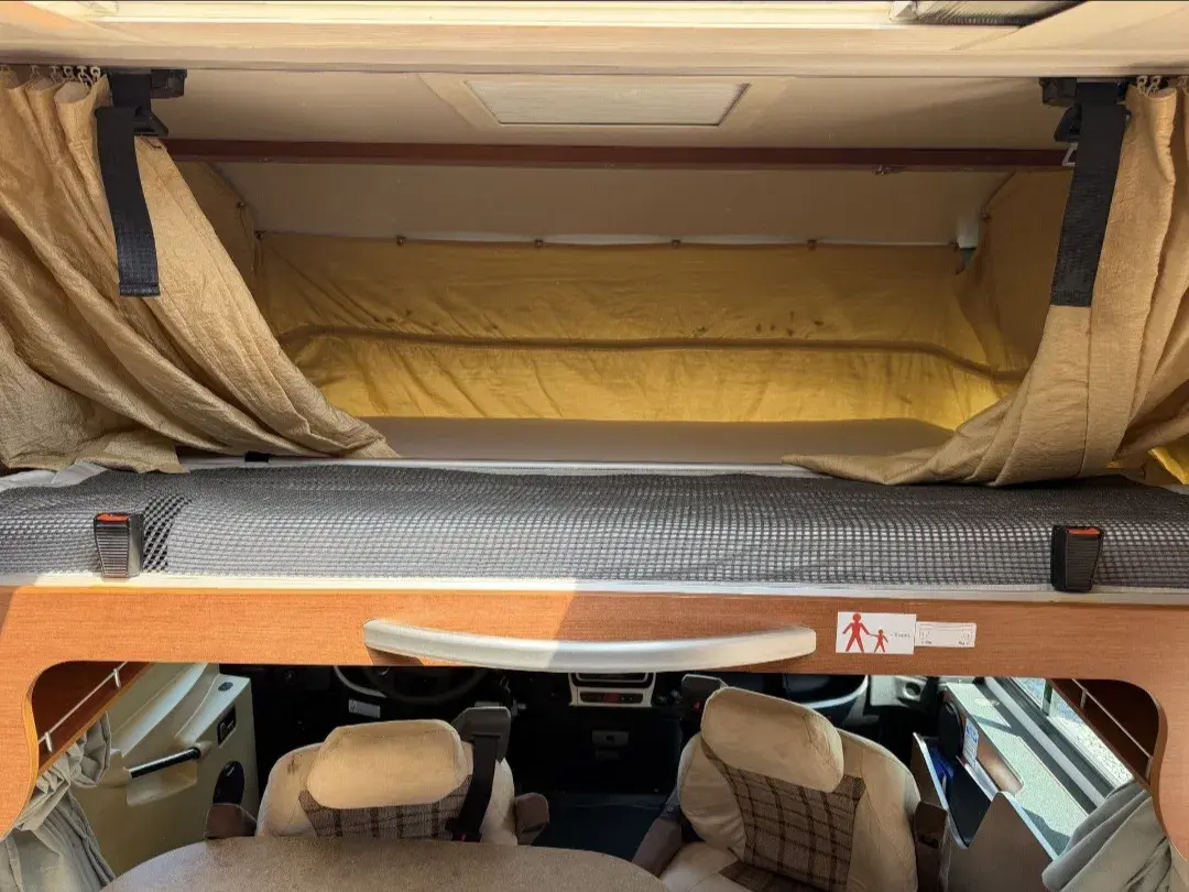 Chausson Welcome Outro 10