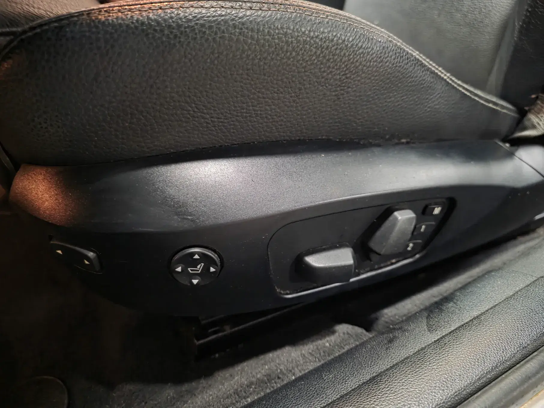 BMW 320 d Navigation Auto 7