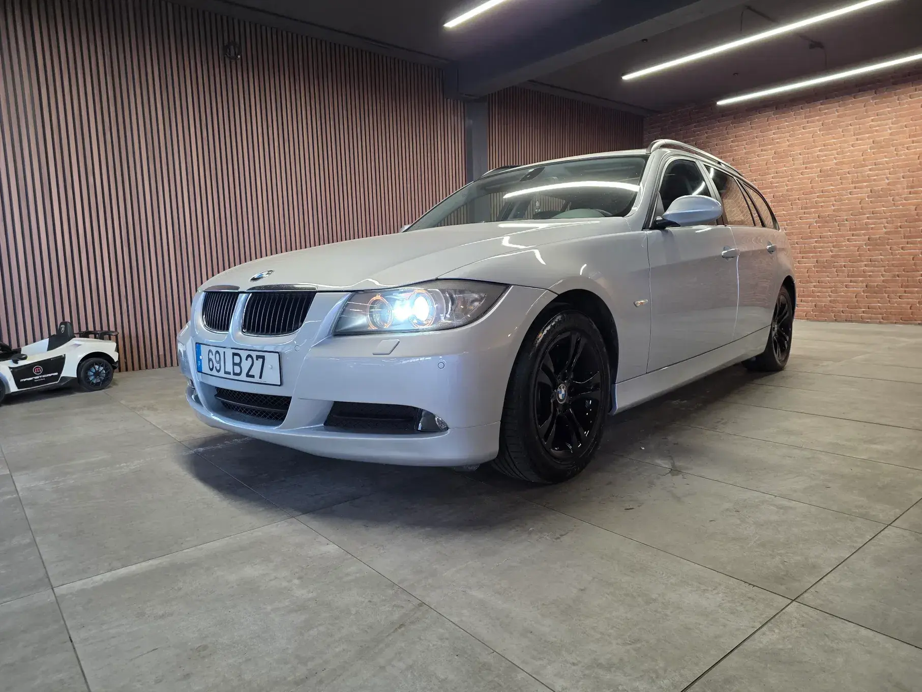 BMW 320 d Navigation 4