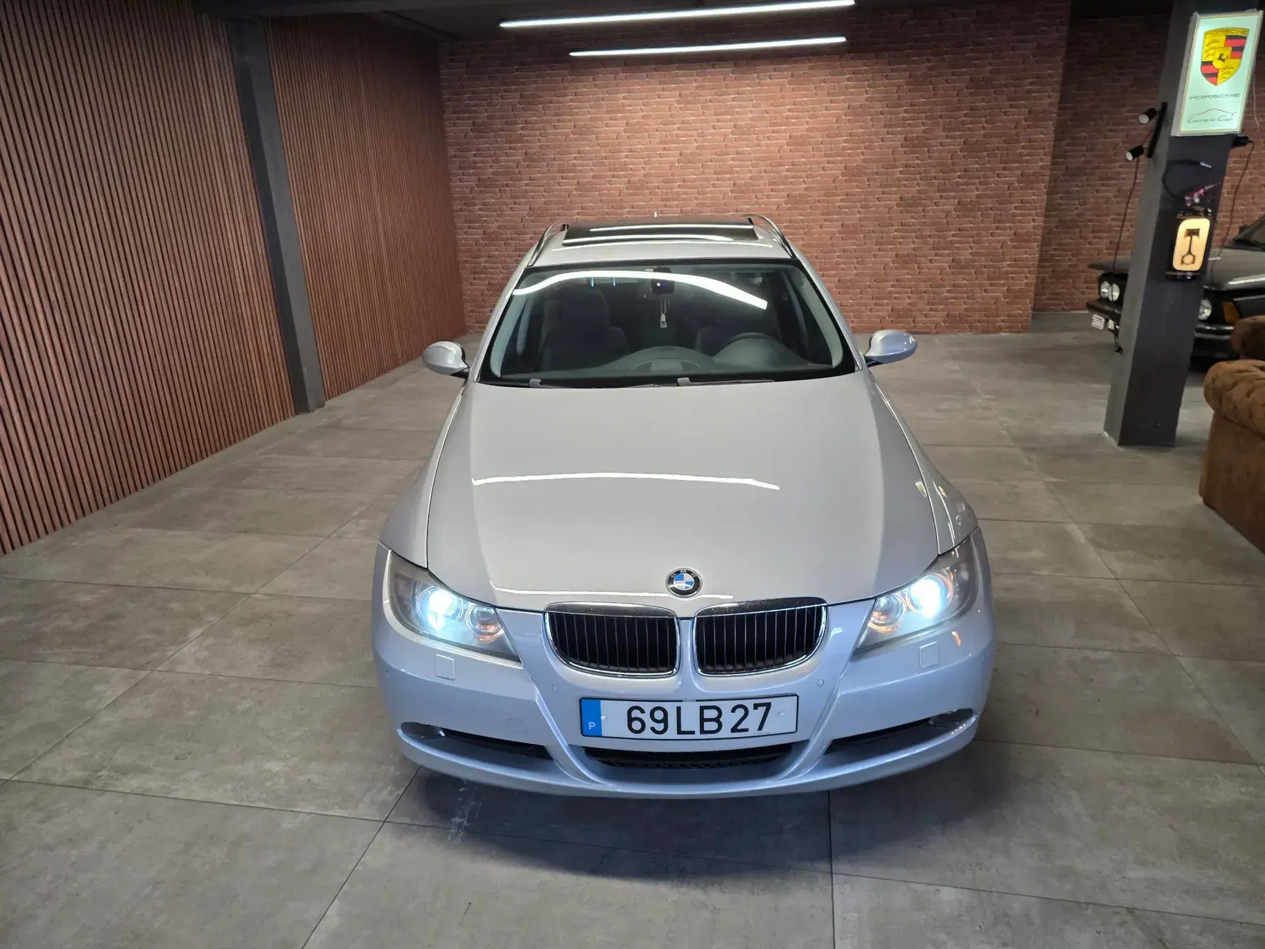 BMW 320 d Navigation 6