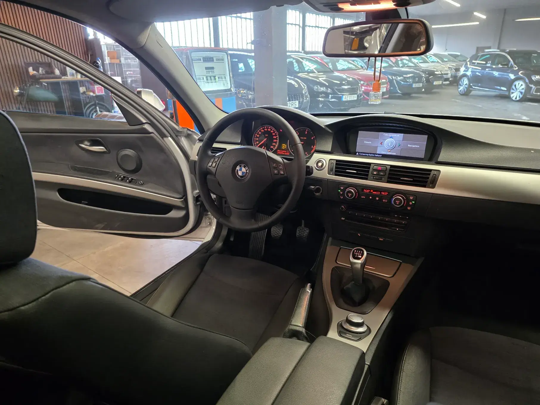 BMW 320 d Navigation 19