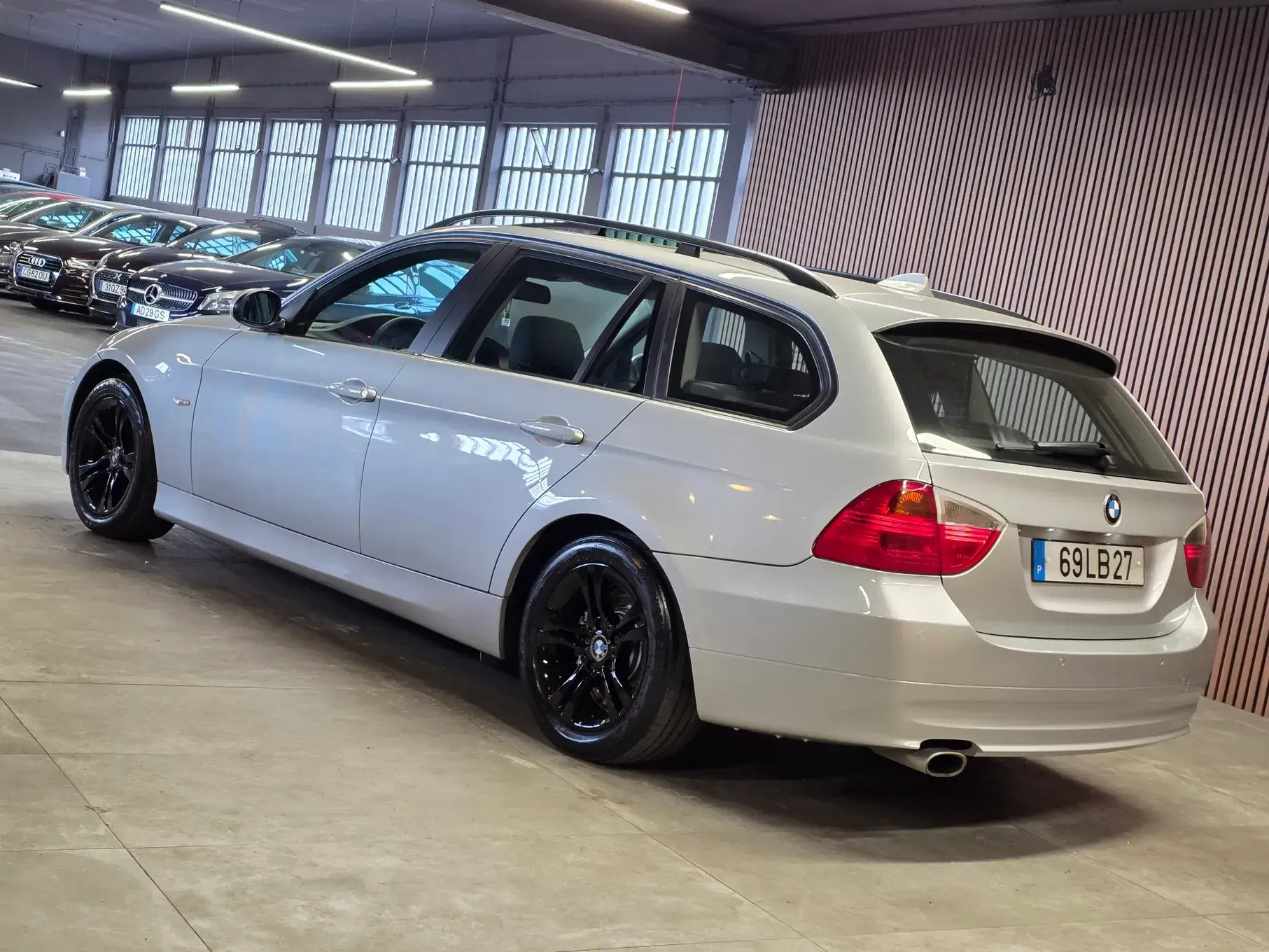 BMW 320 d Navigation 23