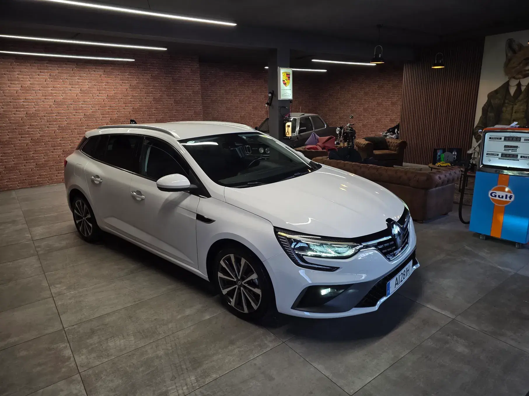 Renault Mégane Sport Tourer 1.5 Blue dCi R.S. Line 2