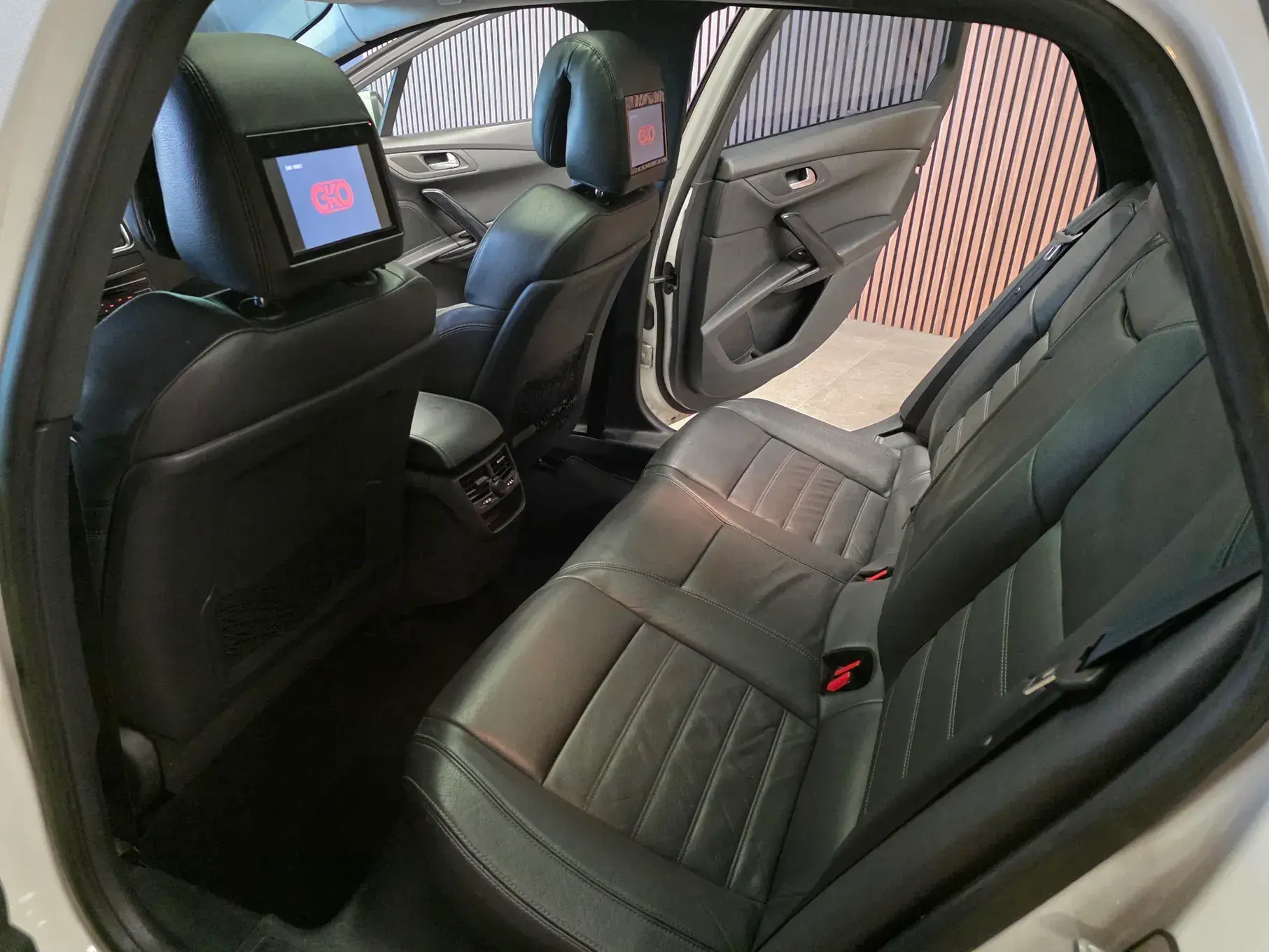 Peugeot 508 SW 1.6 e-HDi Allure 2-Tronic 11