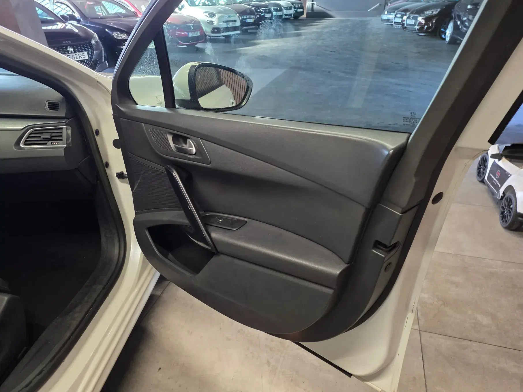 Peugeot 508 SW 1.6 e-HDi Allure 2-Tronic 18