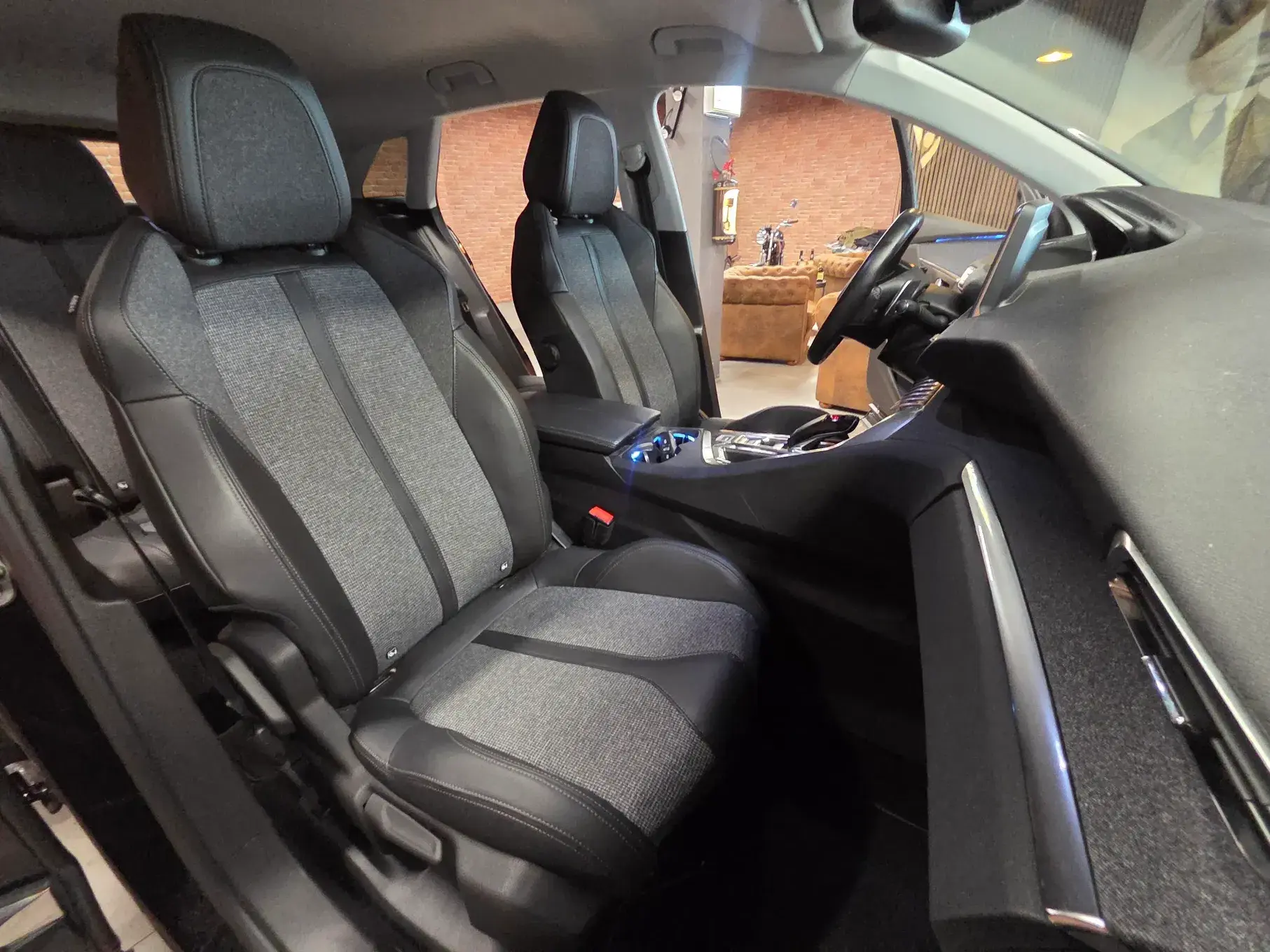 Peugeot 3008 BlueHDi 130 Stop & Start EAT8 Allure 9