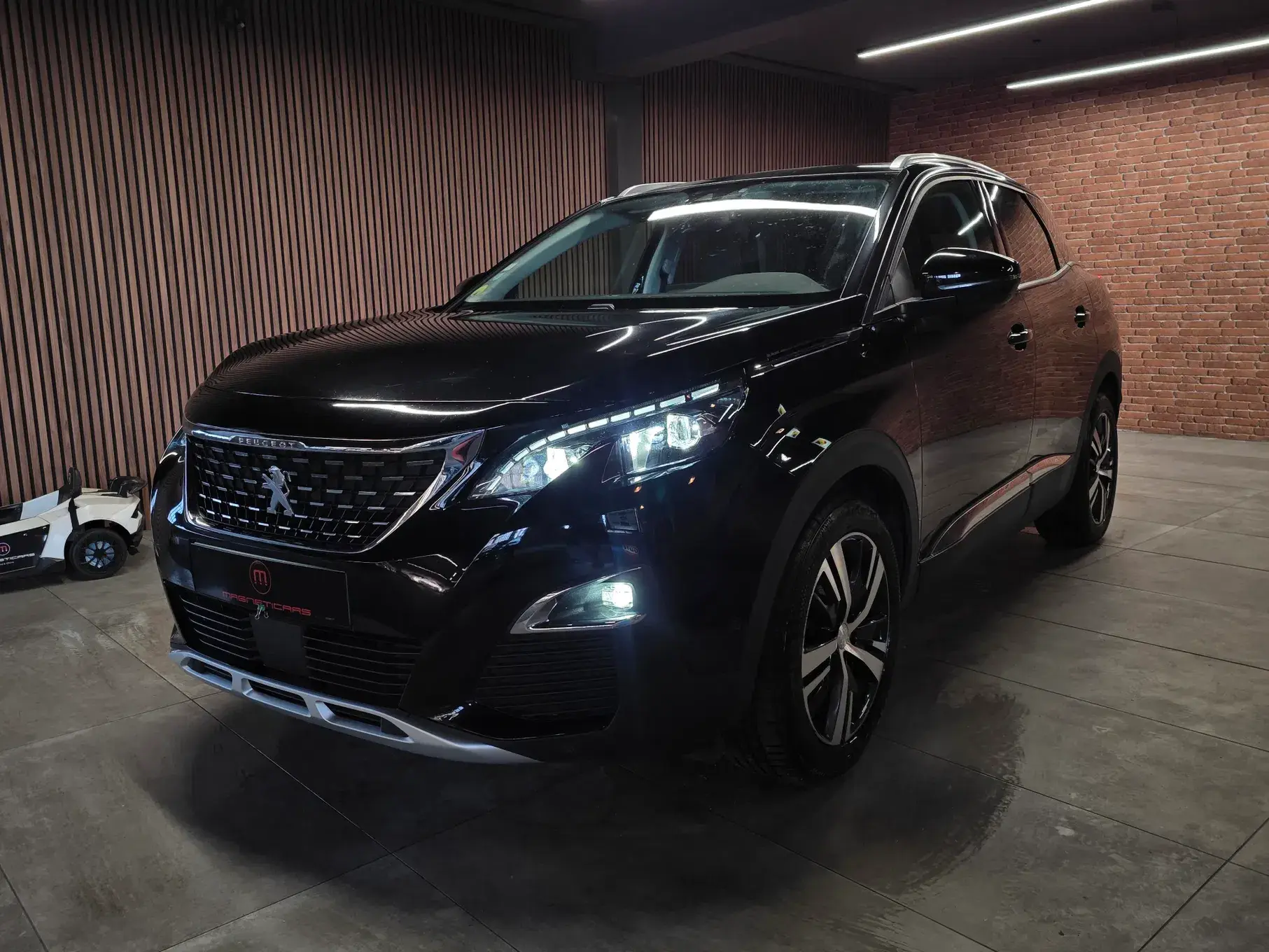 Peugeot 3008 BlueHDi 130 Stop & Start EAT8 Allure 12