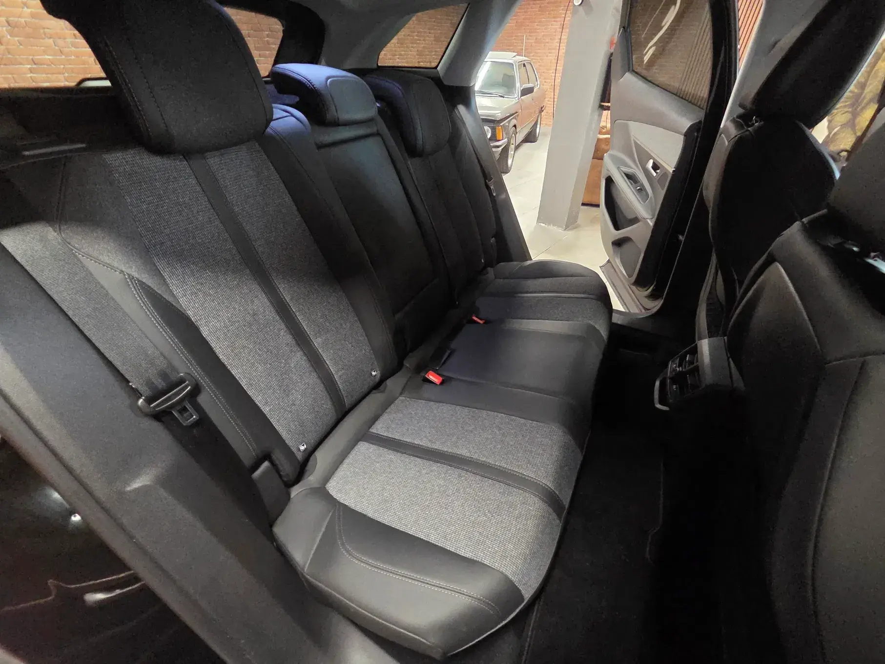 Peugeot 3008 BlueHDi 130 Stop & Start EAT8 Allure 15