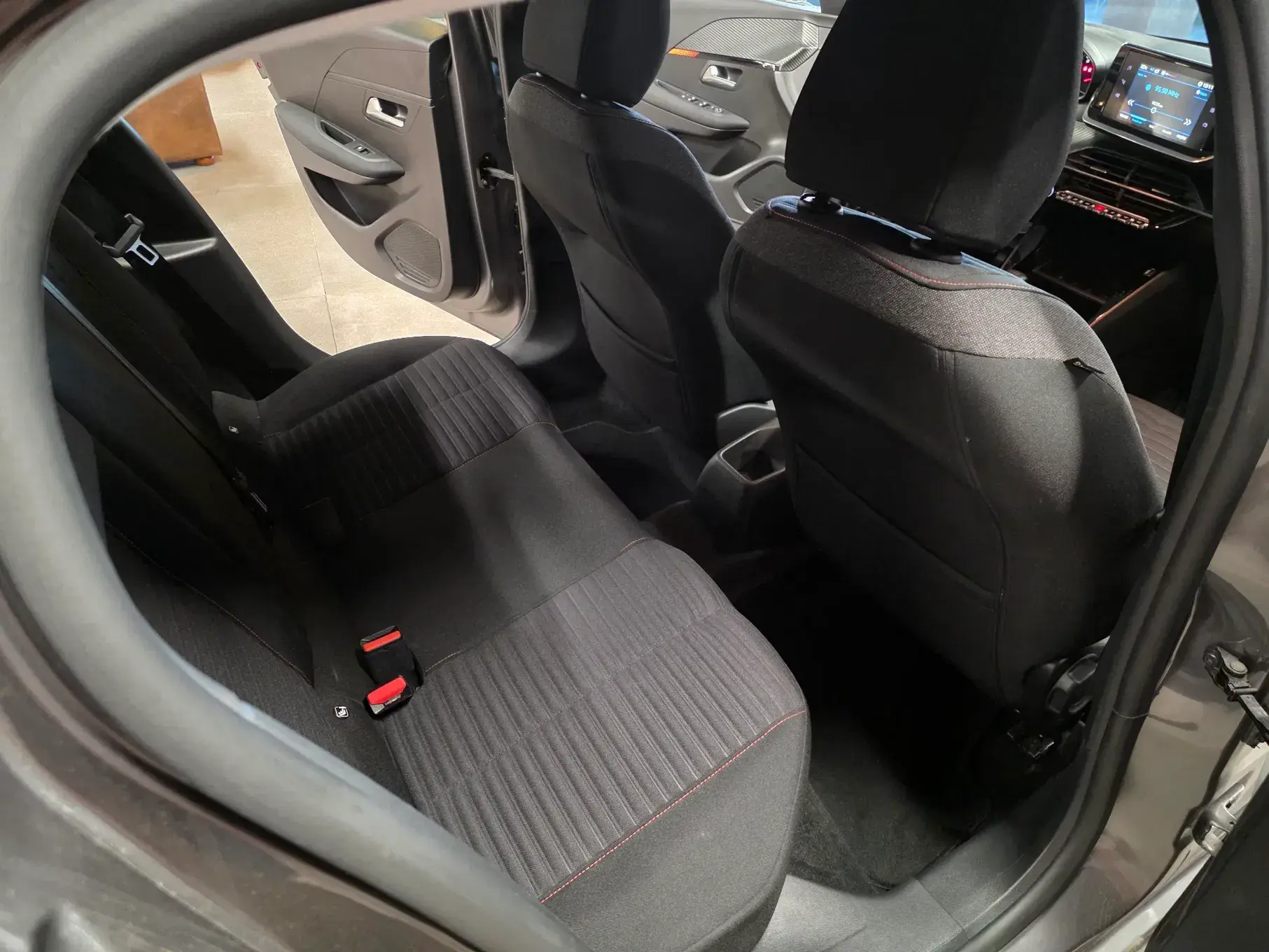 Peugeot 208 1.5 BlueHDi Active 14
