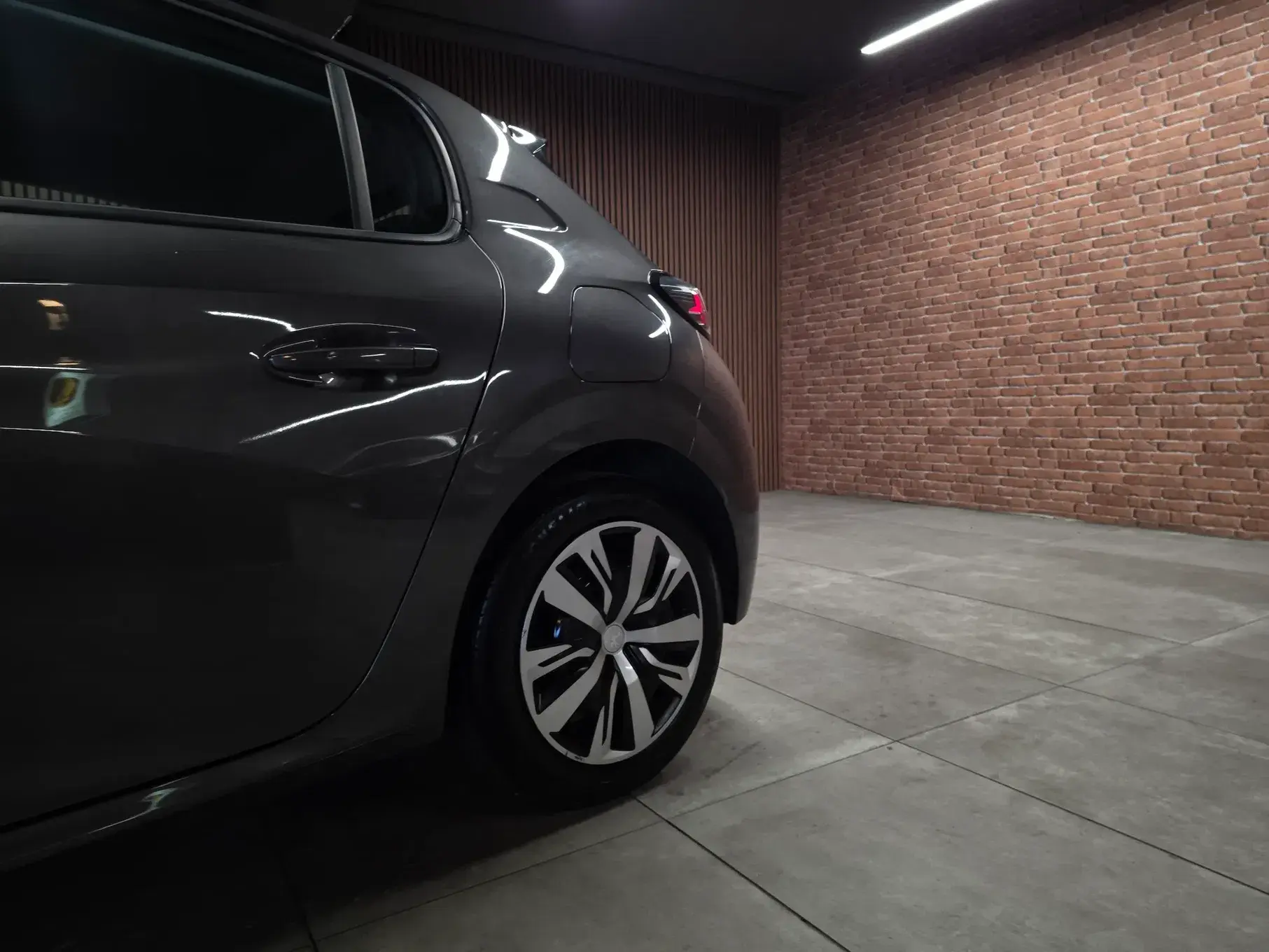 Peugeot 208 1.5 BlueHDi Active 19