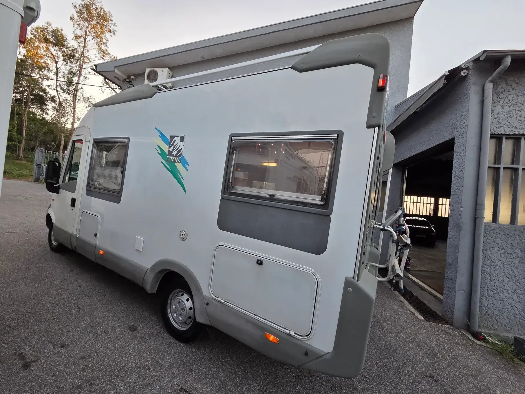 Knaus Travel Liner Outro 26