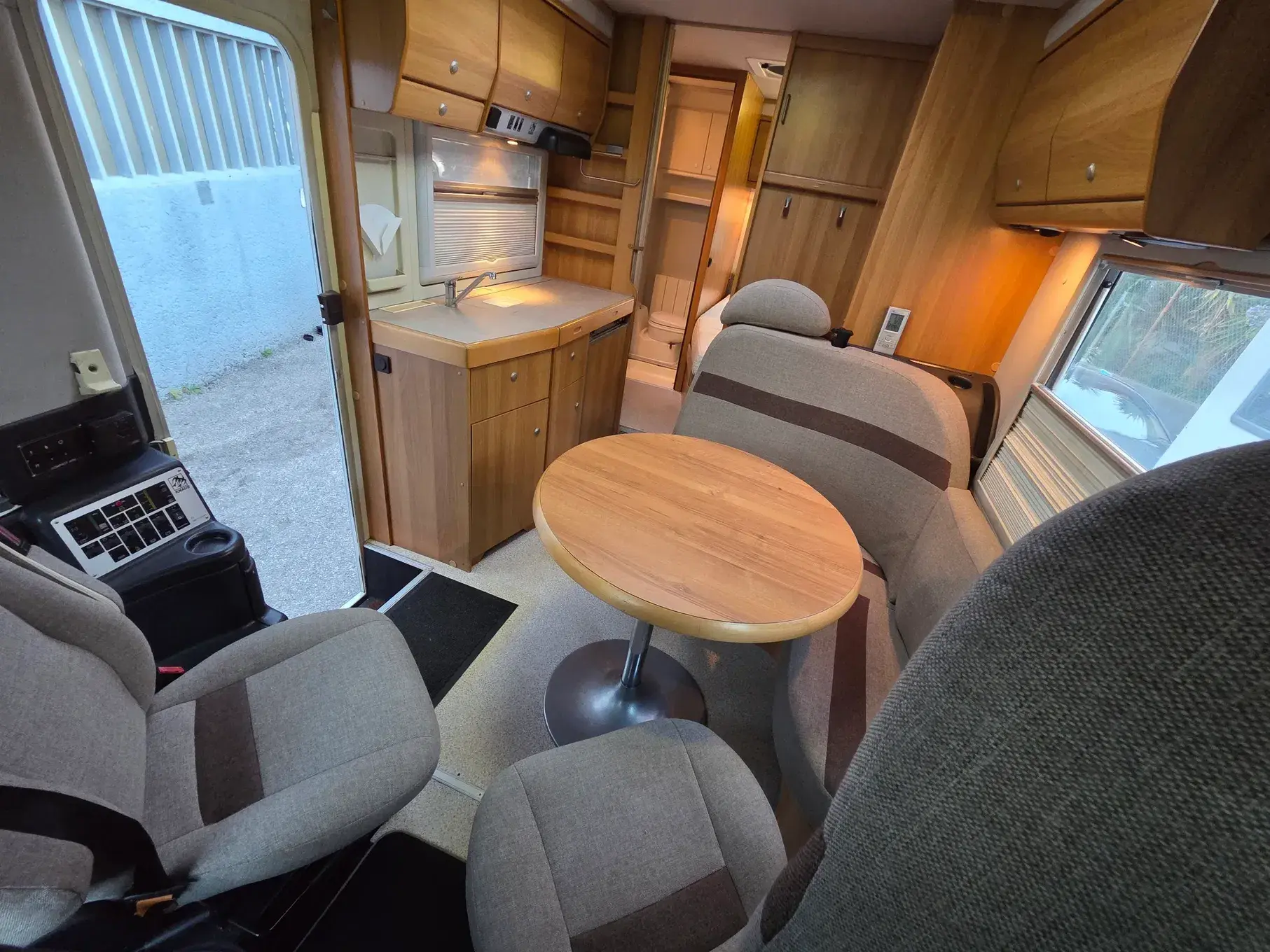 Knaus Travel Liner Outro 32