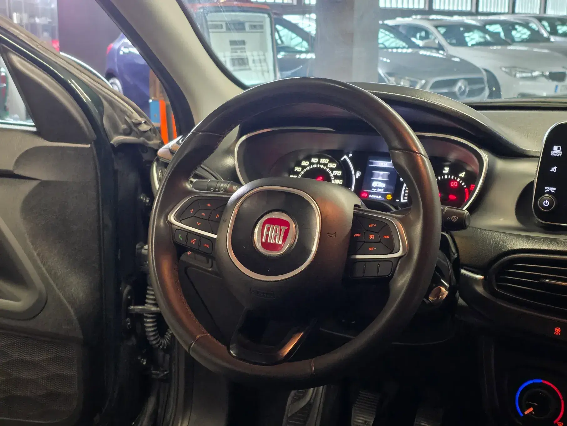Fiat Tipo 1.3 M-Jet Lounge 37