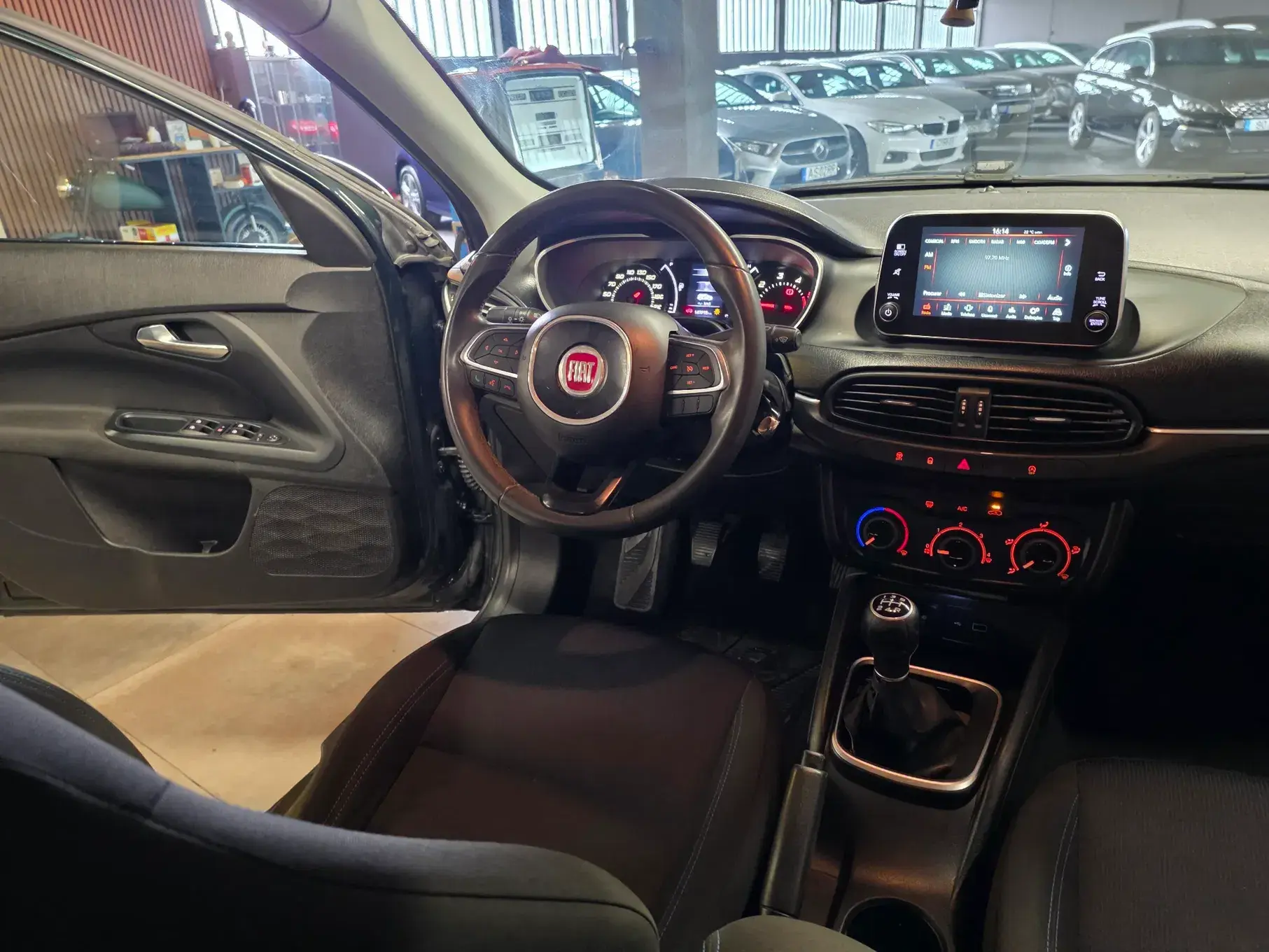 Fiat Tipo 1.3 M-Jet Lounge 38