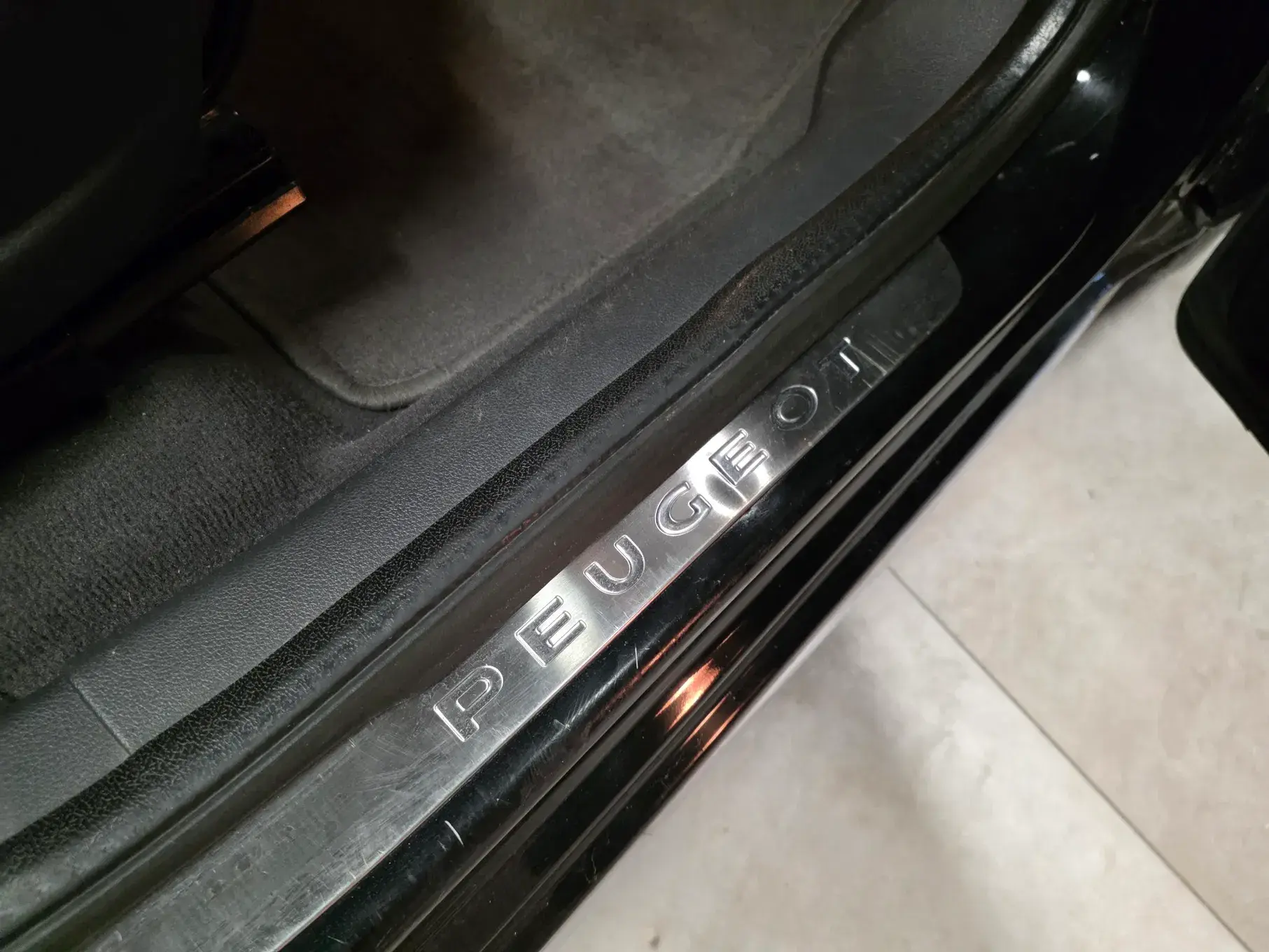 Peugeot 3008 1.6 HDi Sport 19