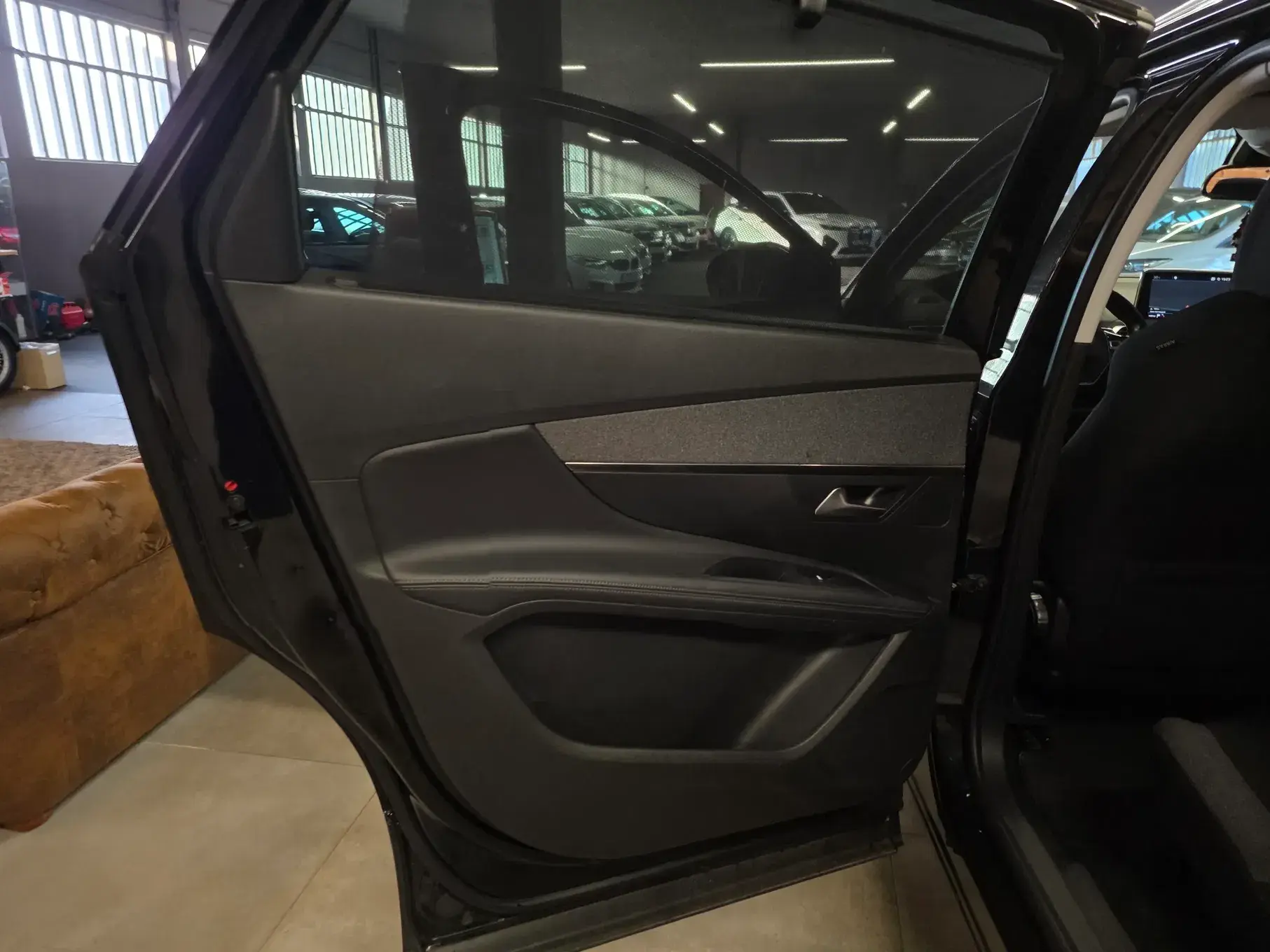 Peugeot 5008 BlueHDI 120 EAT6 Active 8