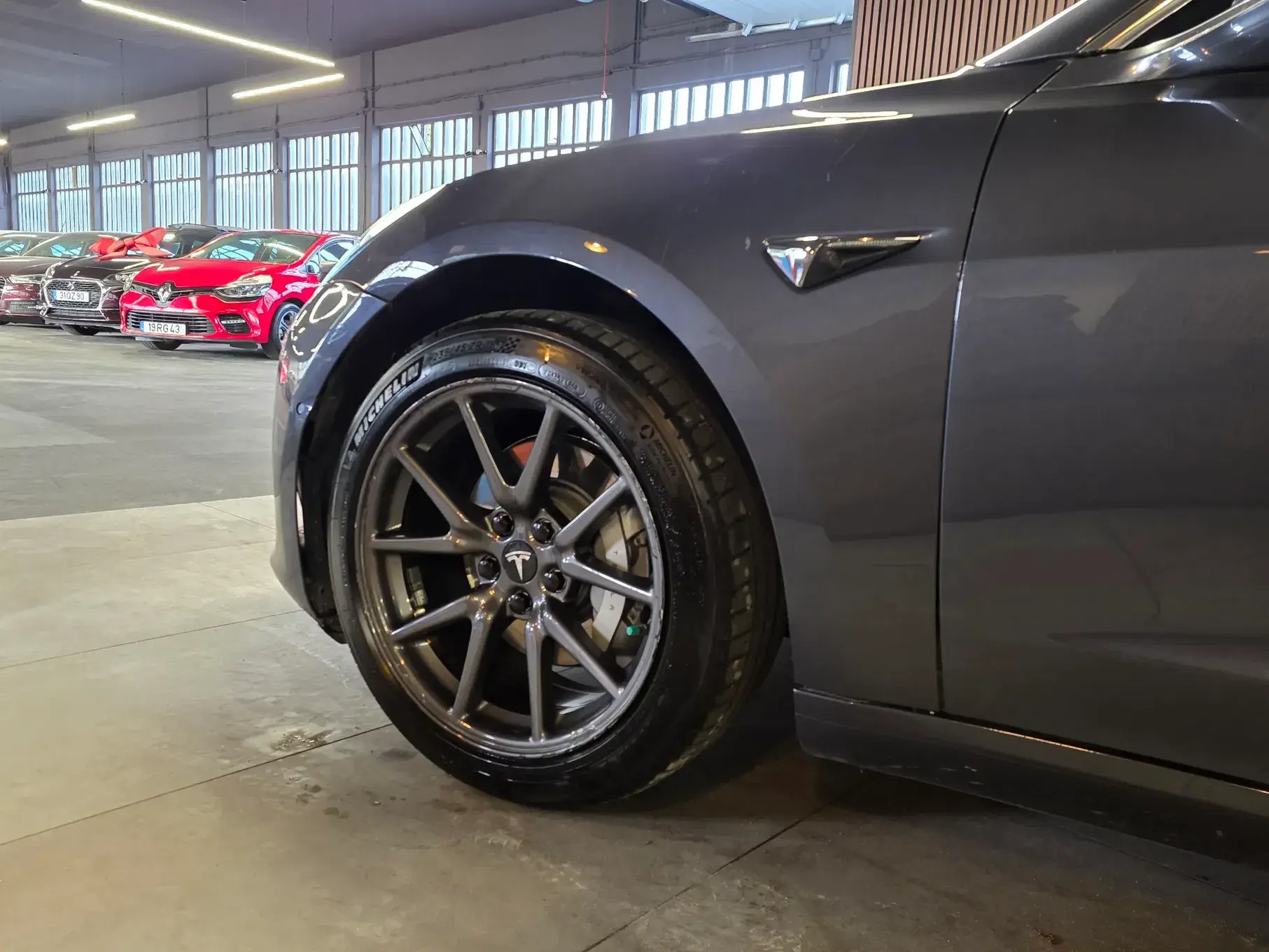 Tesla Model 3 Standard Range Plus RWD 15