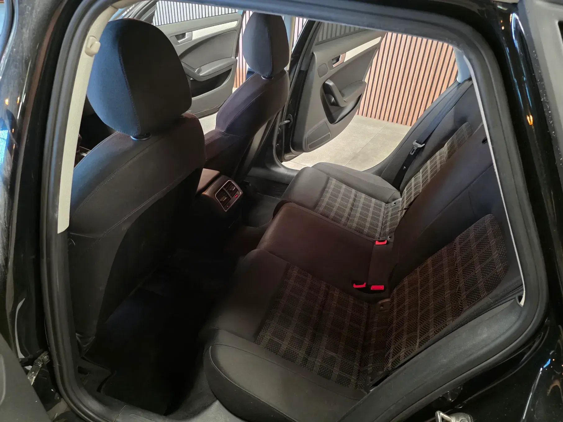 Audi A4 Avant 2.0 TDI Sport 15
